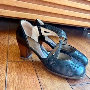 Fluevog Viardot Operetta Heels
